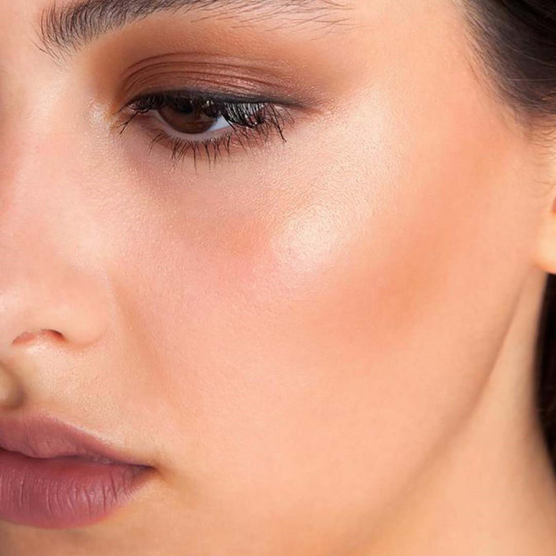 the Balm Bonnie-Lou Manizer Highlighter & Shadow